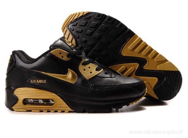 or Nike Air Max 90 (2)